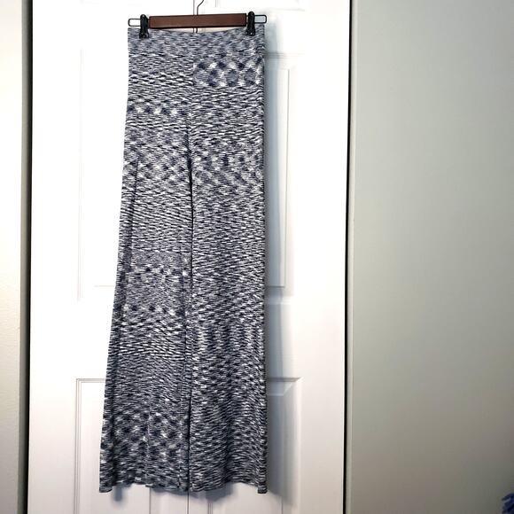 Nia Women's Willow Sweater Pants Size Flare leg Small in Comfycore travel pants - Picture 5 of 8